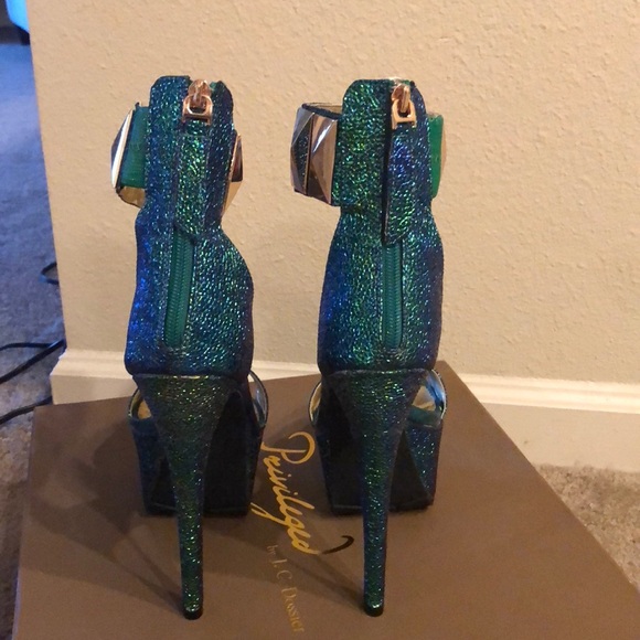 Iridescent heels - Picture 4 of 8